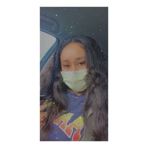 Meet your Posher, Lexi